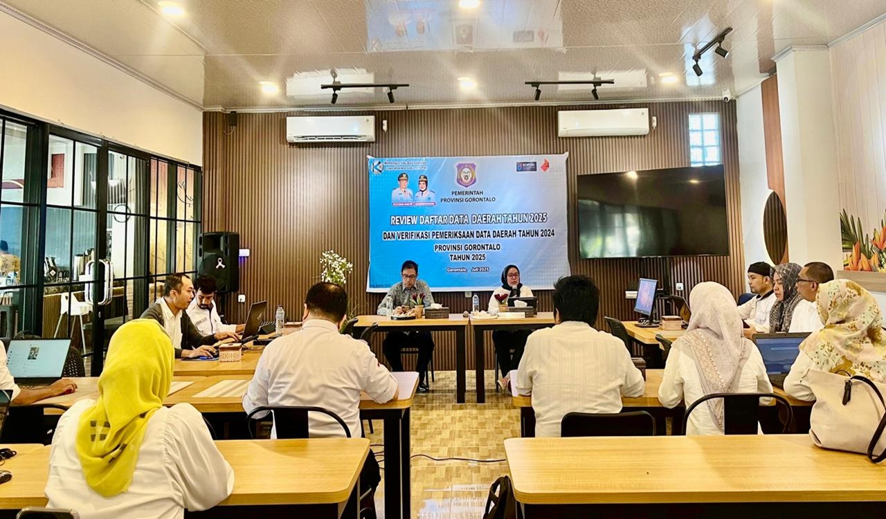 Kominfotik Gorontalo Laksanakan Review dan Verifikasi Data Daerah 2024–2025