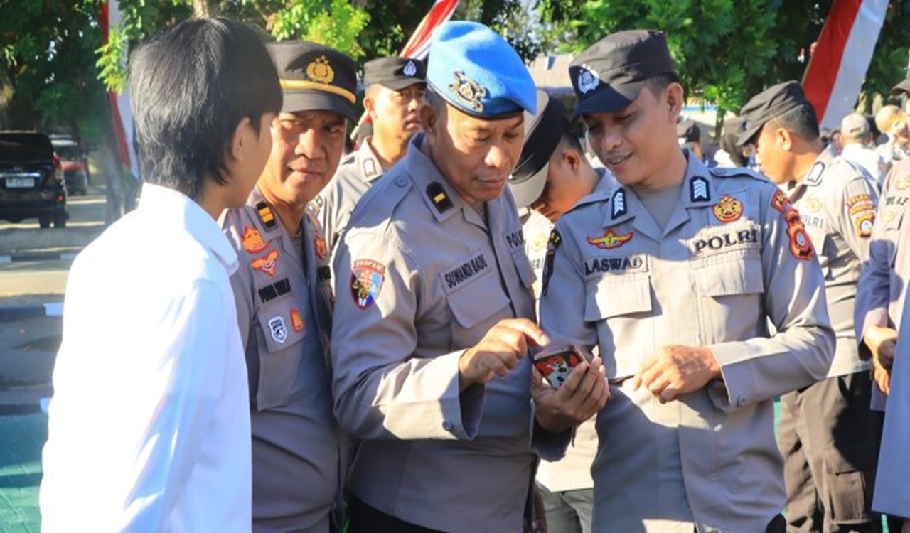 Cegah Judi Online, Wakapolda Gorontalo Pimpin Langsung Pemeriksaan Ponsel Anggota