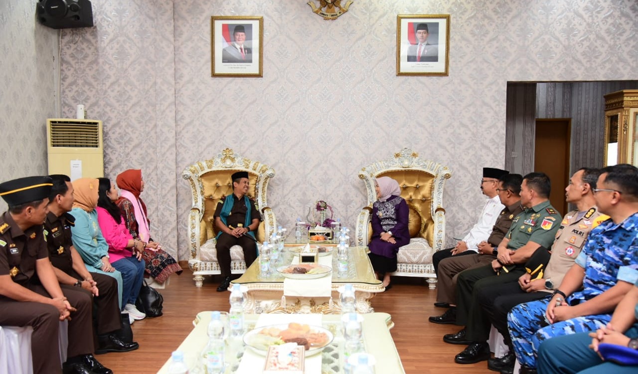 Sambut Kajati Baru, Pemprov Gorontalo Tampilkan Kearifan Lokal Mopotilolo