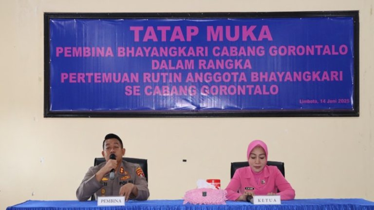 AKBP Ki Ide Bagus Tri dan Ny. Desy Bagus Tri Hadiri Giat Tatap Muka Anggota Bhayangkari Gorontalo