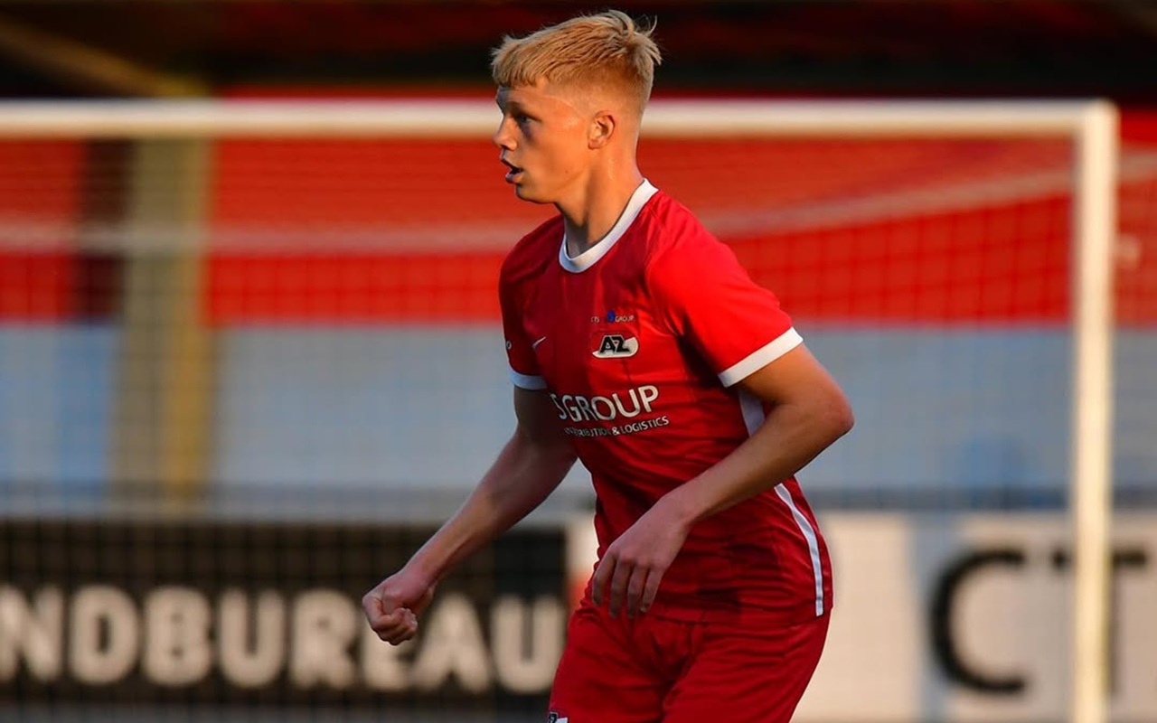 Chelsea Siap Bersaing dengan Real Madrid dan Barcelona Demi Kees Smit