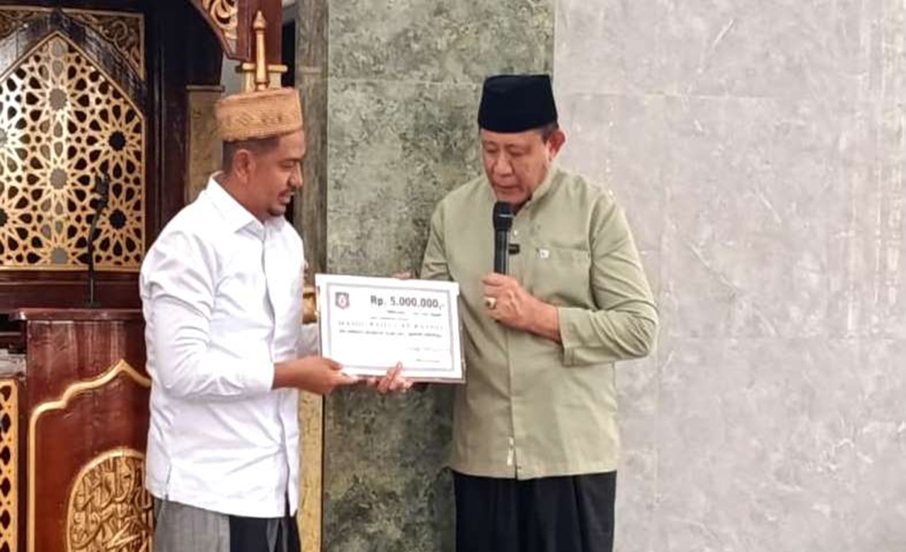 Masjid Baitul Ar-Rasyid Dapat Bantuan Rp5 Juta dari Gubernur Gorontalo