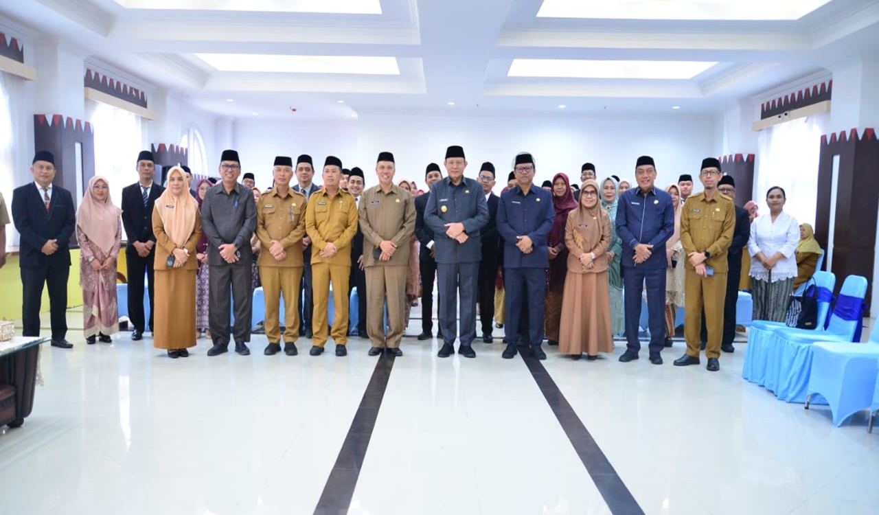 Gusnar Ismail Resmi Lantik 56 Pejabat Fungsional: Dorong Aparatur Lebih Cerdas, Tanggap, dan Berintegritas