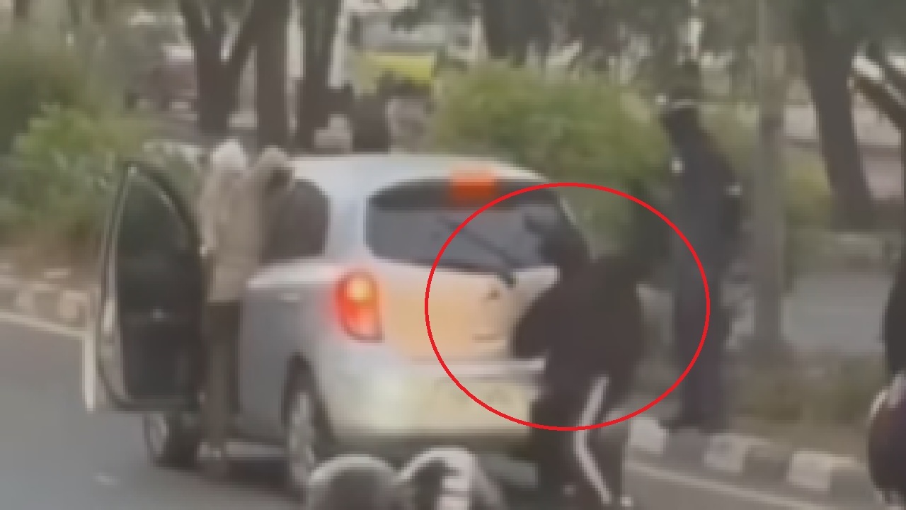 Ricuh! Mobil Ibu-ibu Dirusak Massa Aksi May Day di Makassar, Sang Emak Berjuang Sendirian