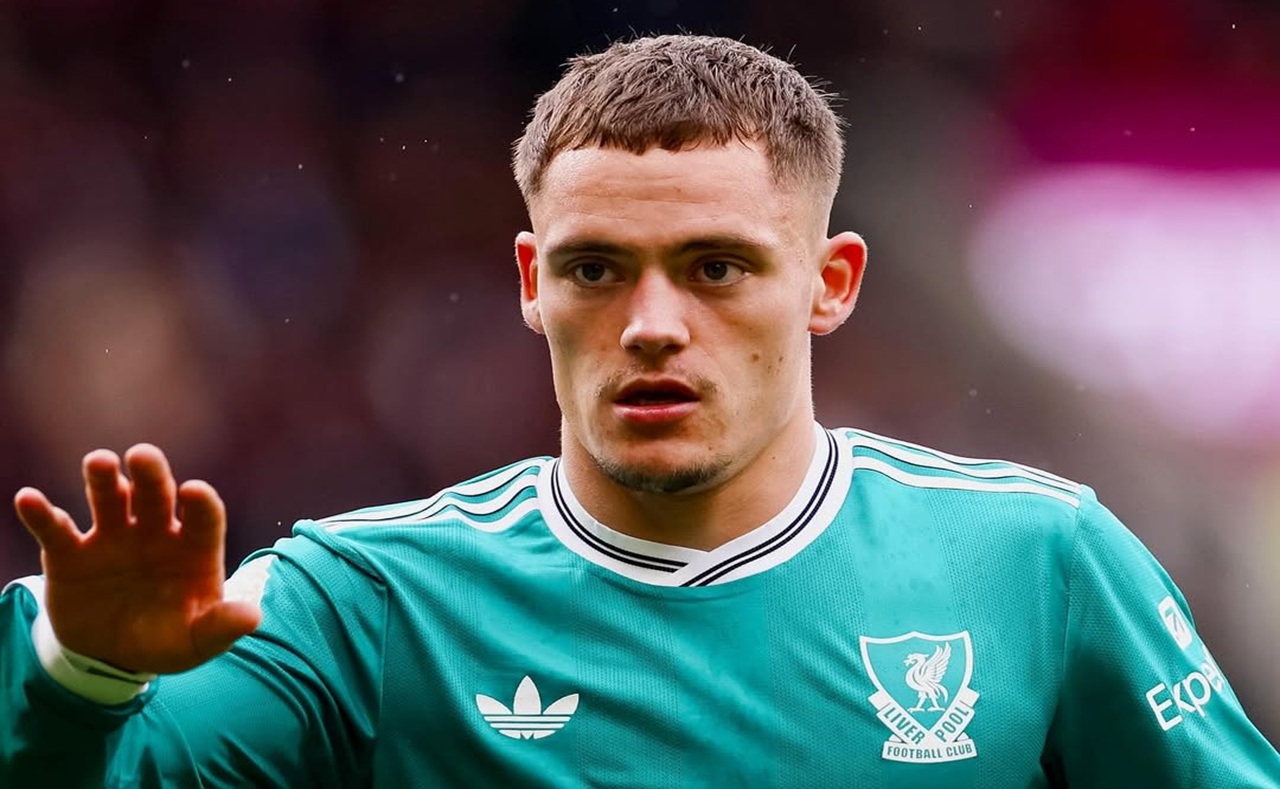 Gary Neville Kritik Keras Florian Wirtz Usai Liverpool Dipermalukan Manchester City