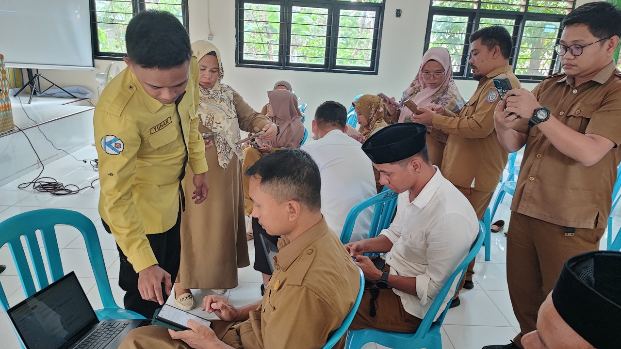 Diskominfotik Provinsi Gorontalo Gelar Sosialisasi Pemanfaatan Tanda Tangan Elektronik di SMAN 4 Gorut
