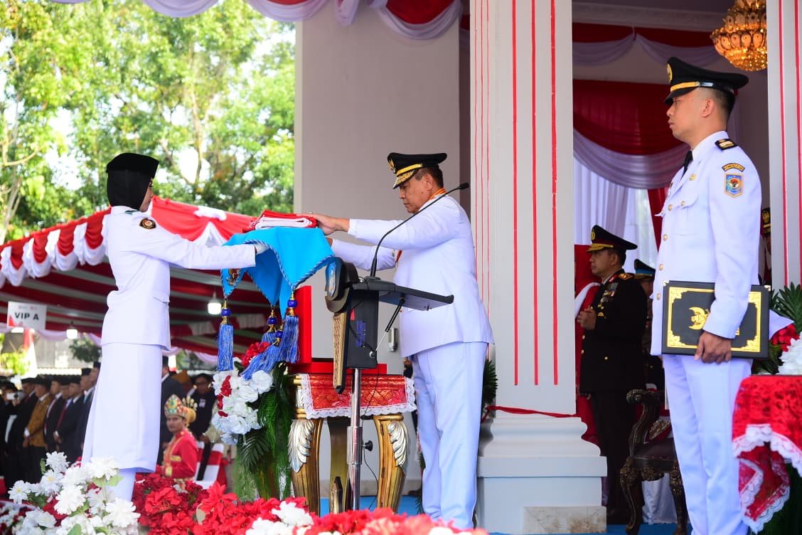 Gubernur Gusnar Ismail Pimpin Upacara HUT ke-81 RI di Gorontalo