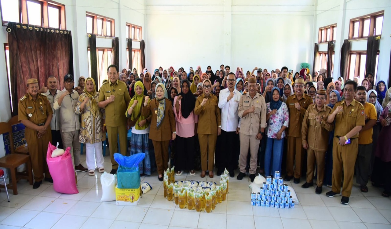Pemprov Gorontalo Salurkan Bantuan Rp221 Juta untuk 221 UMKM di Gorontalo Utara