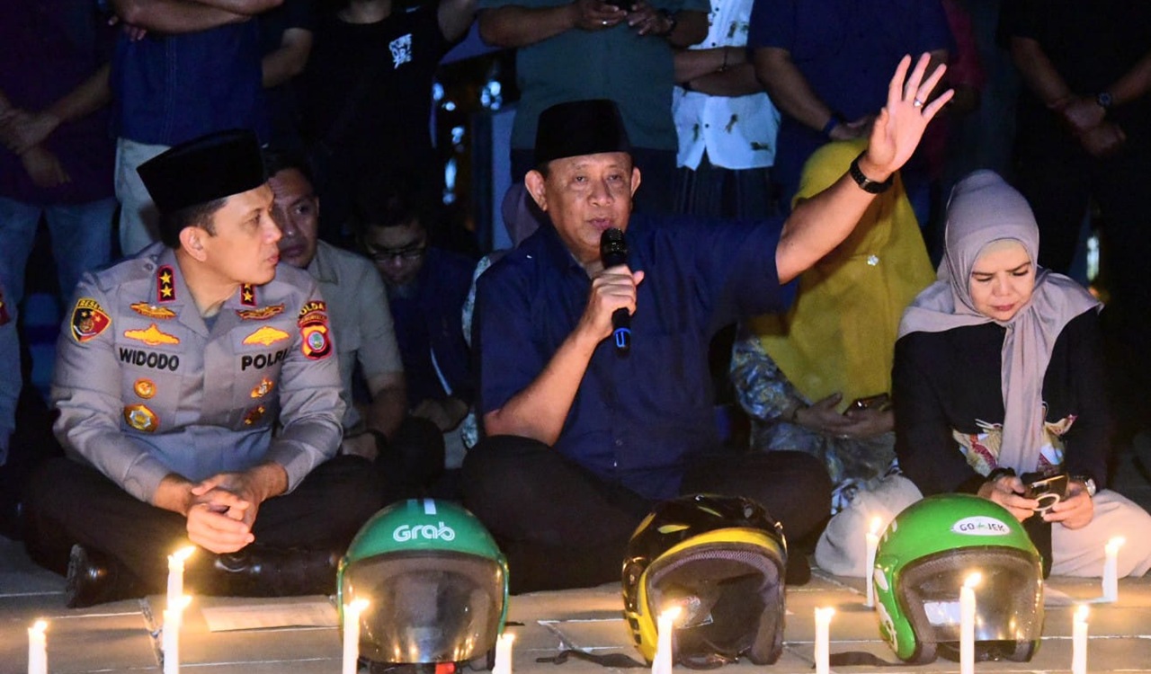 Gusnar Ismail dan Ratusan Ojol Gorontalo Gelar Doa Bersama untuk Almarhum Affan Kurniawan