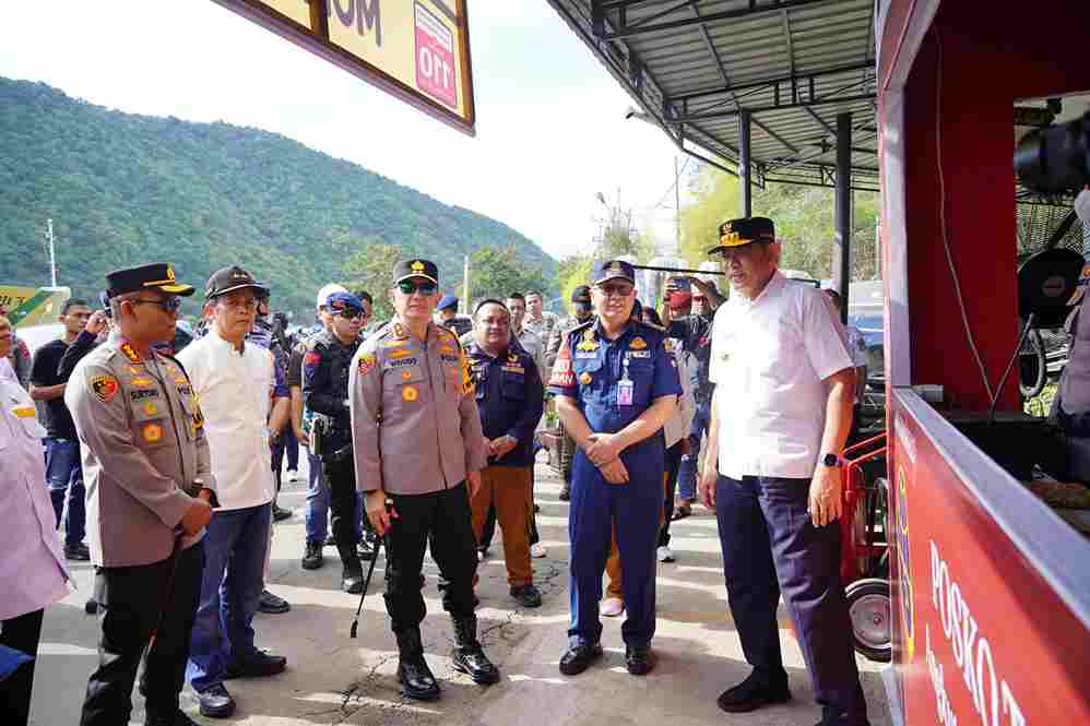 Gubernur Gusnar Tinjau Kesiapan Pelabuhan Gorontalo Menjelang Mudik Lebaran
