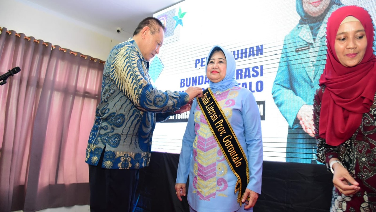 Pesan Gubernur Gusnar Ismail: Tolong Kedepankan Kegiatan-kegiatan Literasi!