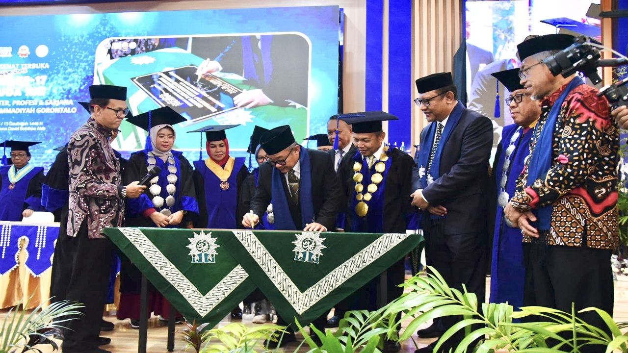 Abdul Mu’ti Resmikan Fakultas Kedokteran di UMGO, Ditandai dengan Penandatanganan Prasasti