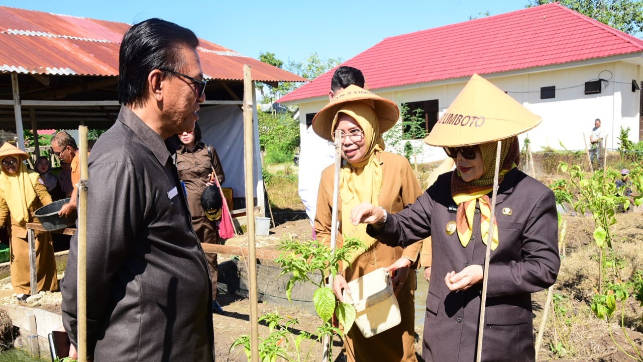 Idah Syahidah Minta SMA/SMK Sederajat Manfaatkan Lahan Pekarangan Sebagai Lumbung Pangan Siswa