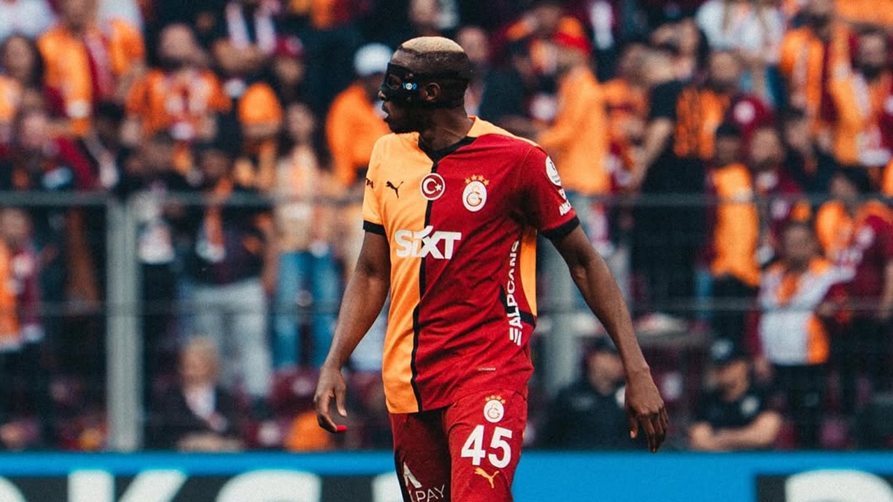 Manchester United Belum Menyerah Goda Victor Osimhen