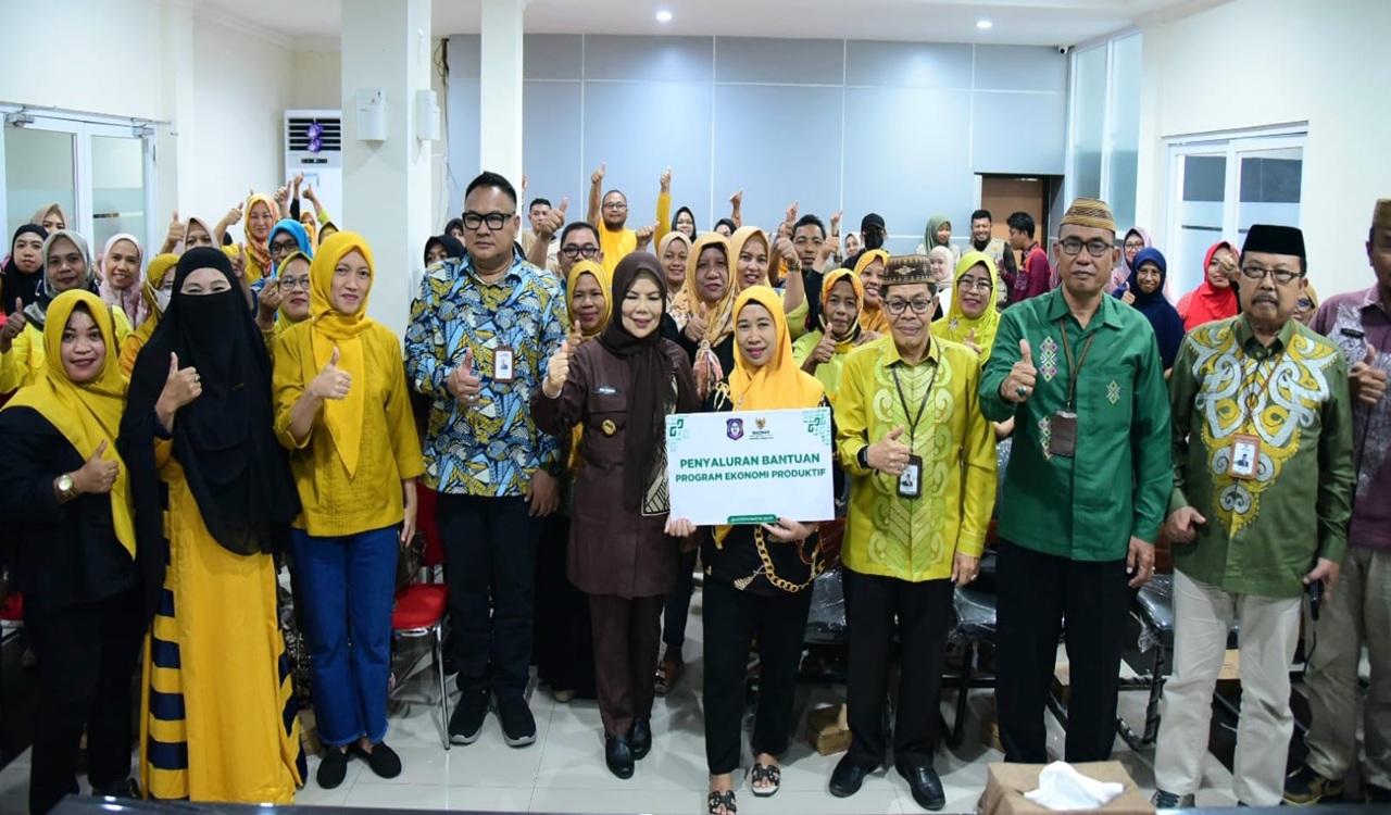 Idah Syahidah dan Baznas Salurkan Bantuan Ekonomi Kreatif untuk 45 Pelaku UMKM