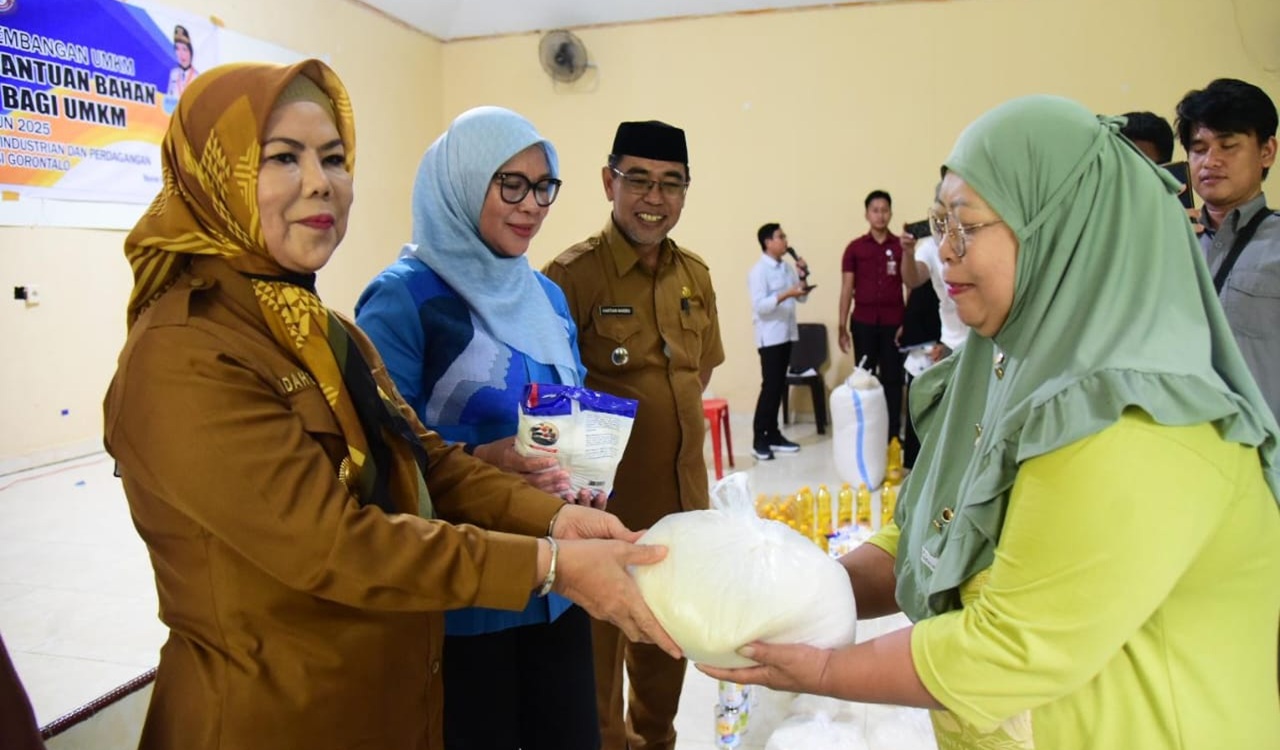 133 Pelaku UMKM di Bone Bolango Terima Bantuan Usaha dari Pemprov Gorontalo