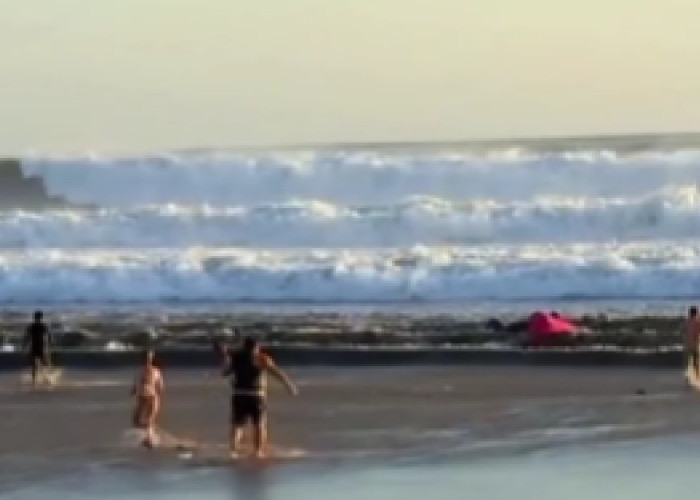 Viral Video 'Mini Tsunami' di Bali, Ini Penjelasan Faktanya dari BMKG