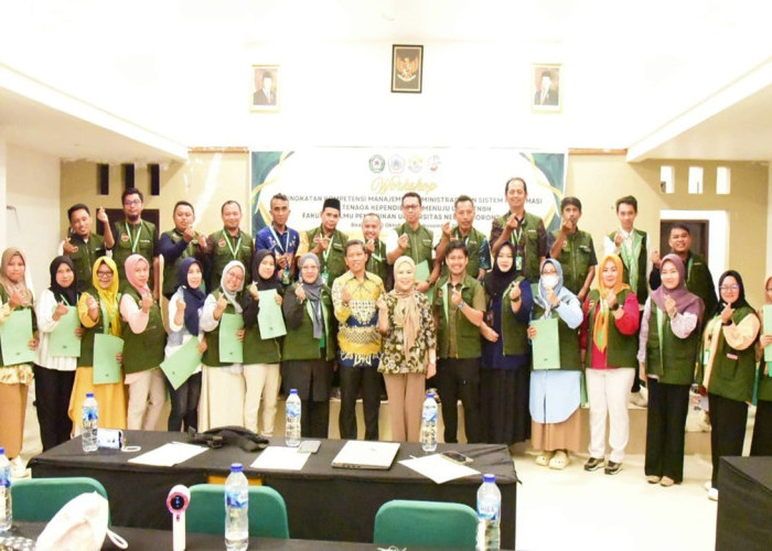 Pesan Inspiratif Idah Syahidah untuk Tenaga Kependidikan UNG: Bersaing Sehat, Jangan Saling Jatuh!