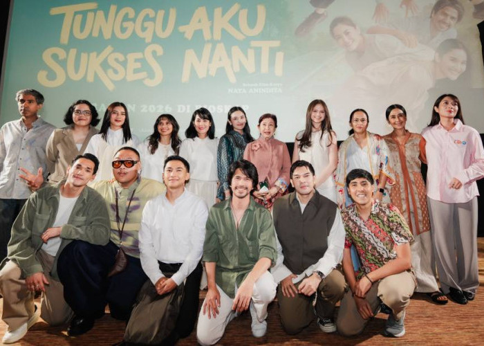 Film Tunggu Aku Sukses Nanti, Cerita Sederhana dengan Makna Mendalam