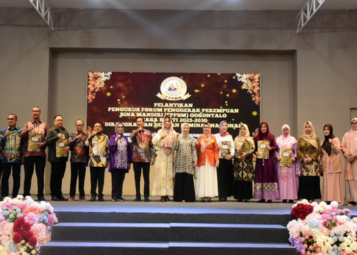 Perempuan Hebat Gorontalo Dikukuhkan, Idah Syahidah: Jadilah Inspirasi, Bukan Kompetisi