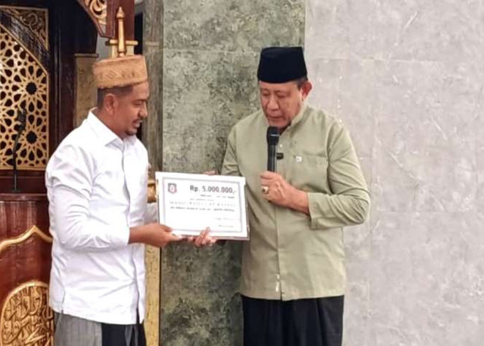 Masjid Baitul Ar-Rasyid Dapat Bantuan Rp5 Juta dari Gubernur Gorontalo