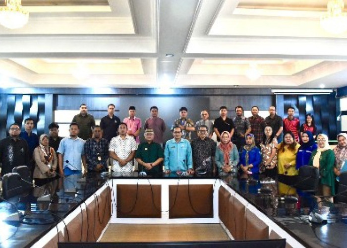 Kabar Baik! Bupati Sofyan Puhi Pastikan 17 Ribu Pekerja di Kabupaten Gorontalo Mendapat THR