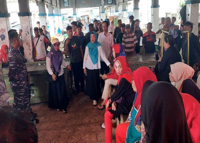 Gusnar Ismail Diminta Cepat Tertibkan Pelabuhan Pendaratan Ikan