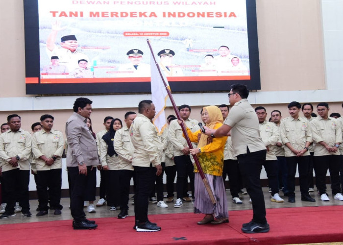 Wagub Gorontalo Lantik Pengurus Tani Merdeka Indonesia, Dorong Kebangkitan Petani Muda