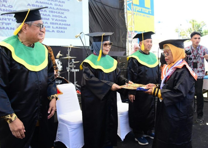 Wisuda Sekolah Lansia Warnai Harganas ke-32 di Gorontalo: 221 Peserta Diwisuda
