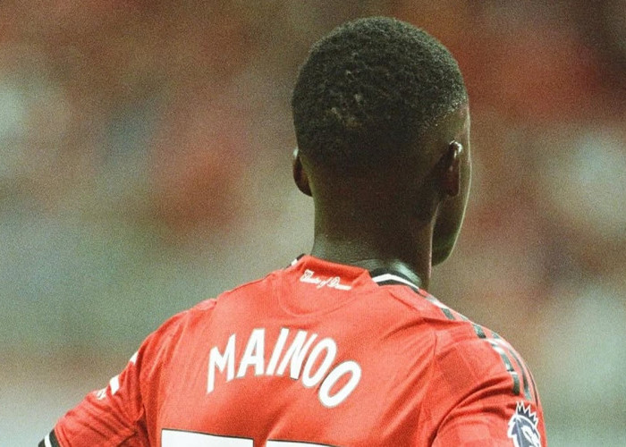 Situasi Kobbie Mainoo Kian Rumit di Man United, Napoli Siapkan Manuver Baru