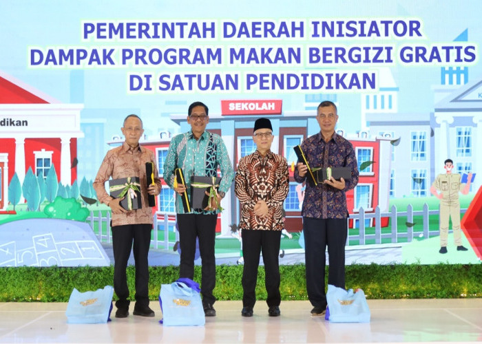 Gorontalo Terima Penghargaan MBG 2025, Cakupan Meningkat Capai 106 Ribu Siswa