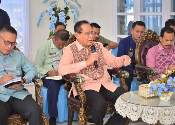 Antrean BBM di Gorontalo Makin Panjang, Gusnar Ismail Minta Tambahan Kuota hingga 5 Persen