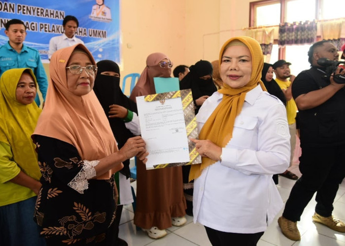 Pemprov Gorontalo Dorong Legalitas dan Penguatan UMK, Gusnar Ismail-Idah Syahidah Serahkan NIB