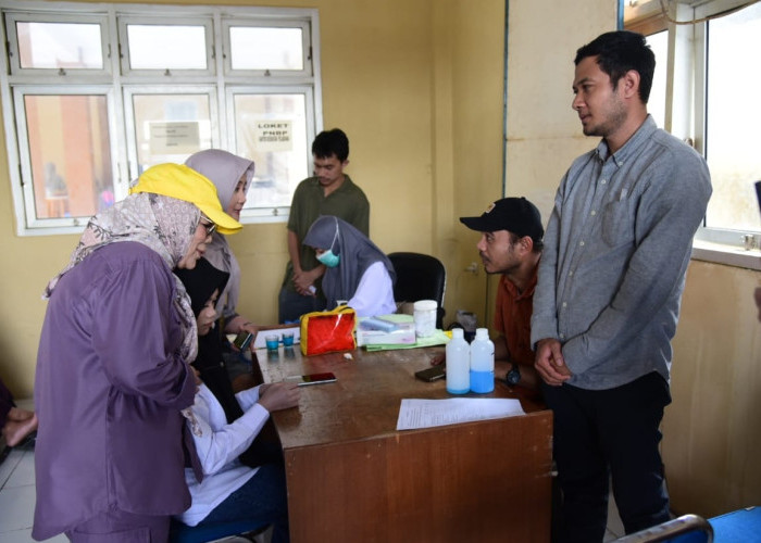 Bakti Sosial HUT Provinsi Gorontalo, Pemprov Serahkan Bantuan dan Layanan Langsung ke Masyarakat