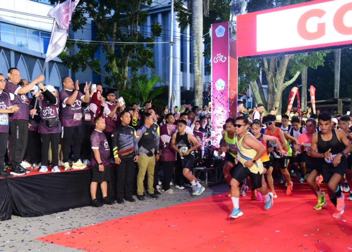 Gubernur Gusnar Ismail Dukung Half Marathon UNG, Dukung Ekonomi Lokal Meningkat