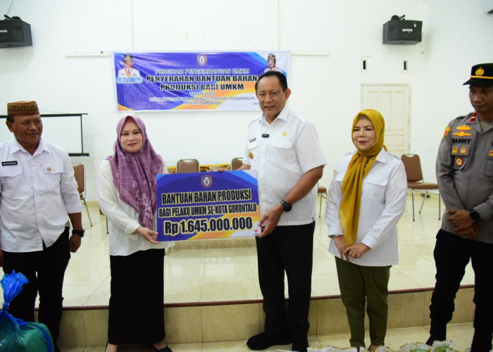 Pemprov Gorontalo Salurkan Bantuan Rp1 Juta untuk 1.640 UMKM