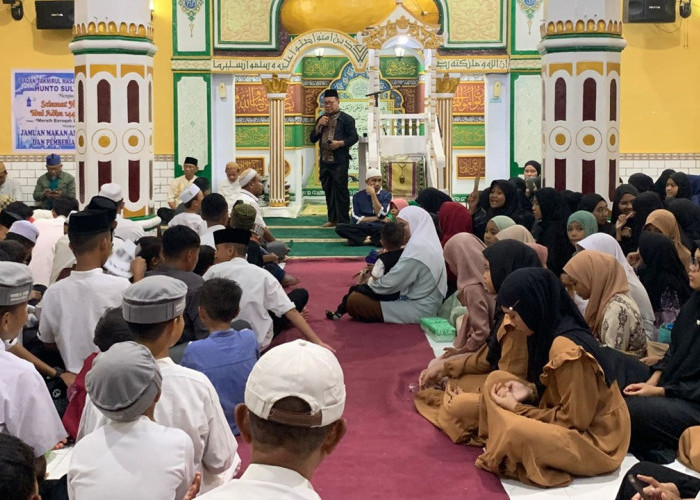 Pemprov Gorontalo Menggelar Jamuan Makan dan Pemberian Santunan kepada 700 Anak Yatim Piatu