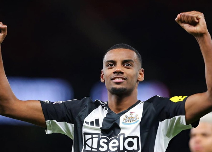 Alexander Isak Tegaskan Tak Ingin Lagi Bela Newcastle United, Liverpool Mengintai