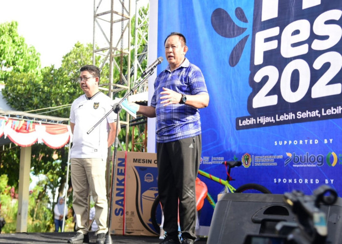RRI Fest 2025 Gorontalo Meriah, Gusnar Ismail Apresiasi Transformasi Digital RRI