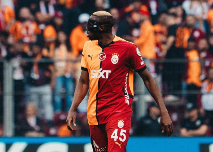 Manchester United Belum Menyerah Goda Victor Osimhen