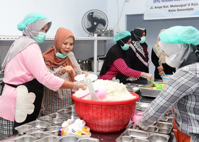 Wagub Gorontalo Idah Syahidah Tekankan Standar Dapur Higienis di Sentra Pangan Gizi