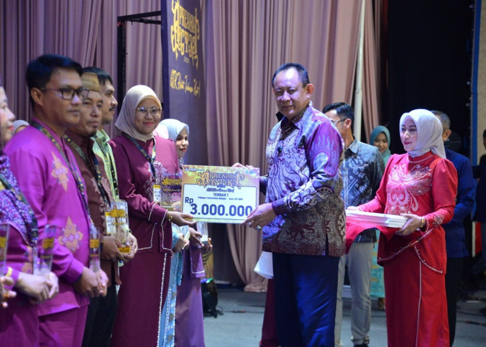 Gubernur Gorontalo Gusnar Ismail: Guru Harus Bijak Hadapi Fenomena Demokratisasi di Dunia Pendidikan