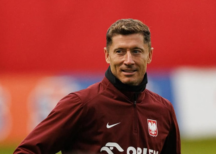 Inter Miami Jadi Kandidat Terkuat Rekrut Robert Lewandowski, Duet dengan Messi Menggoda!