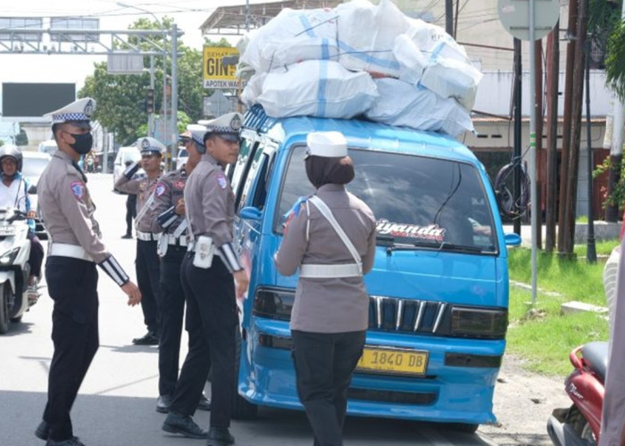 Muatan Berlebih Disorot, Satgas Otanaha Beri Pembinaan Sopir Angkutan Barang