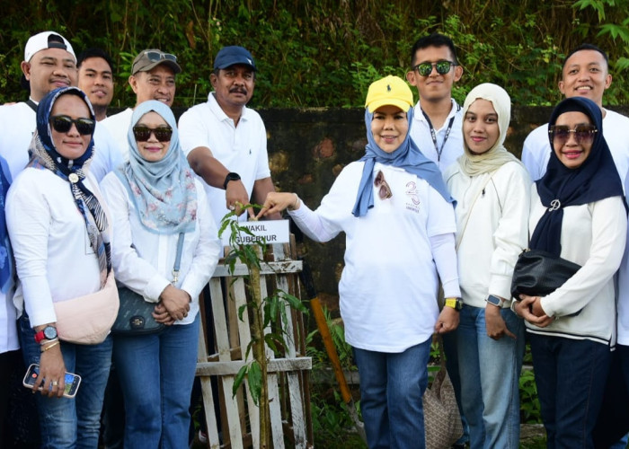 Ribuan ASN Tanam Pohon di GORR, Idah Syahidah: Mari Rawat Alam dengan Cinta