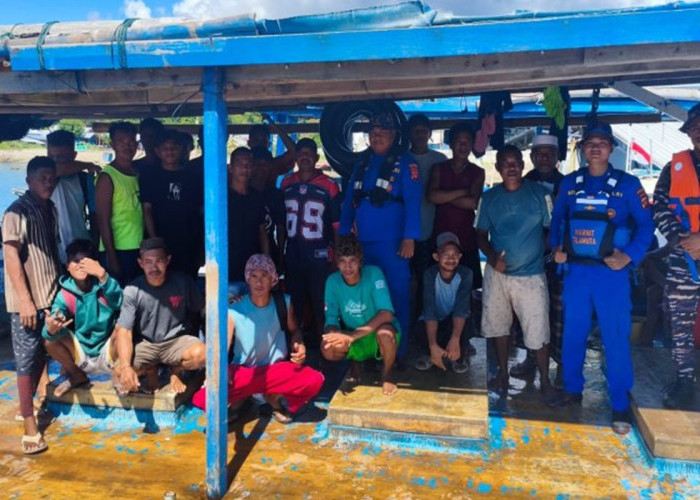 Dit Polairud Polda Gorontalo Evakuasi Kapal Nelayan Rusak Mesin di Teluk Tomini, 19 Awak Selamat