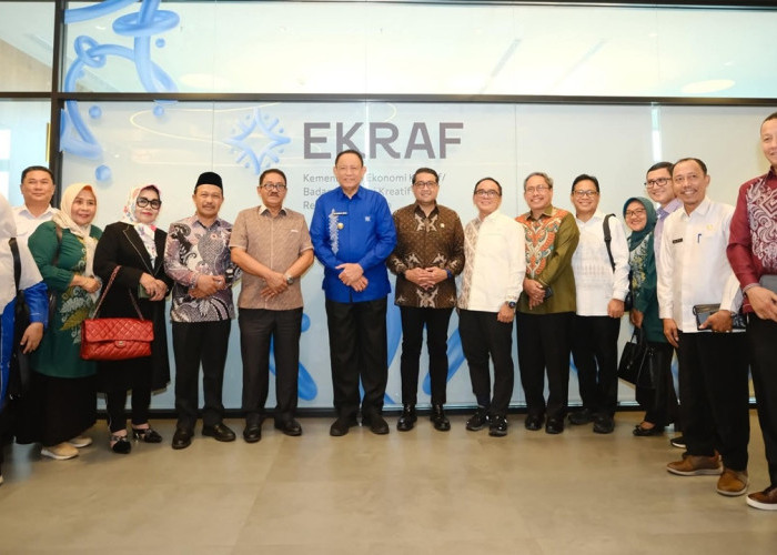 Gusnar Ismail dan Menteri Ekraf Bertemu, Bahas Penguatan Sektor Ekonomi Kreatif