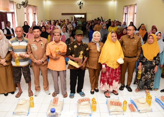 Pemprov Gorontalo Berikan Bansos ke Warga Boalemo, Sasar Tiga Kecamatan Sekaligus