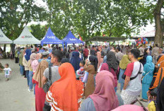 Warga Antusias Serbu Pasar Murah Bersubsidi di Halaman Mapolda Gorontalo